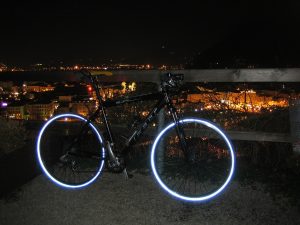 Fahrradreifen mit Reflexstreifen