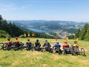 Handbiker im Schwarzwald