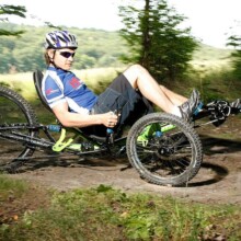 Vollgefedertes Liegetrike HP Scorpion Enduro. HP Scorpion Liegebike in Aktion