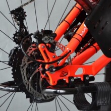 Shimano Saint Vierkolbenbremse am Crosswind-xe Shimano Saint